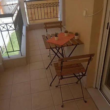 Soyzana Family Peraía